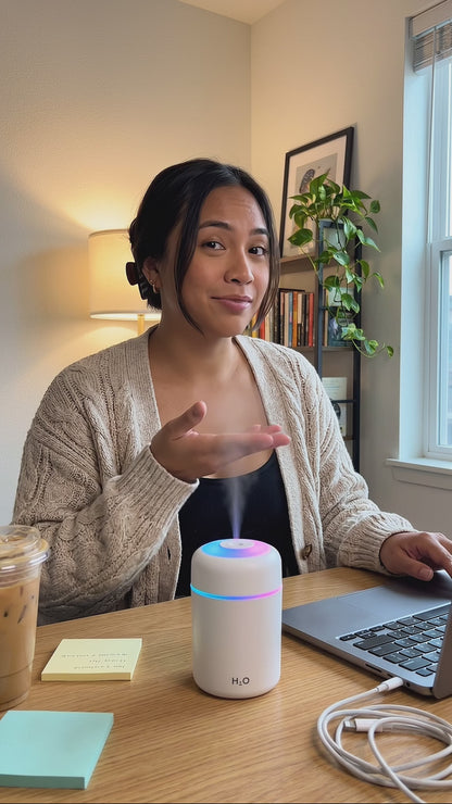 Mini Humidifier & Aroma Diffuser – Fresh Air & Relaxation Anywhere